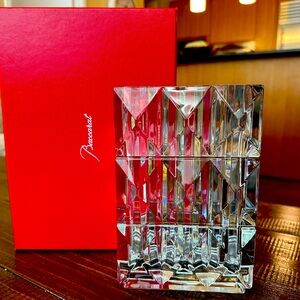 BACCARAT LOUXOR VASE 200 CLEAR